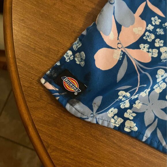 Dickie’s scrub top black label - Picture 5 of 5